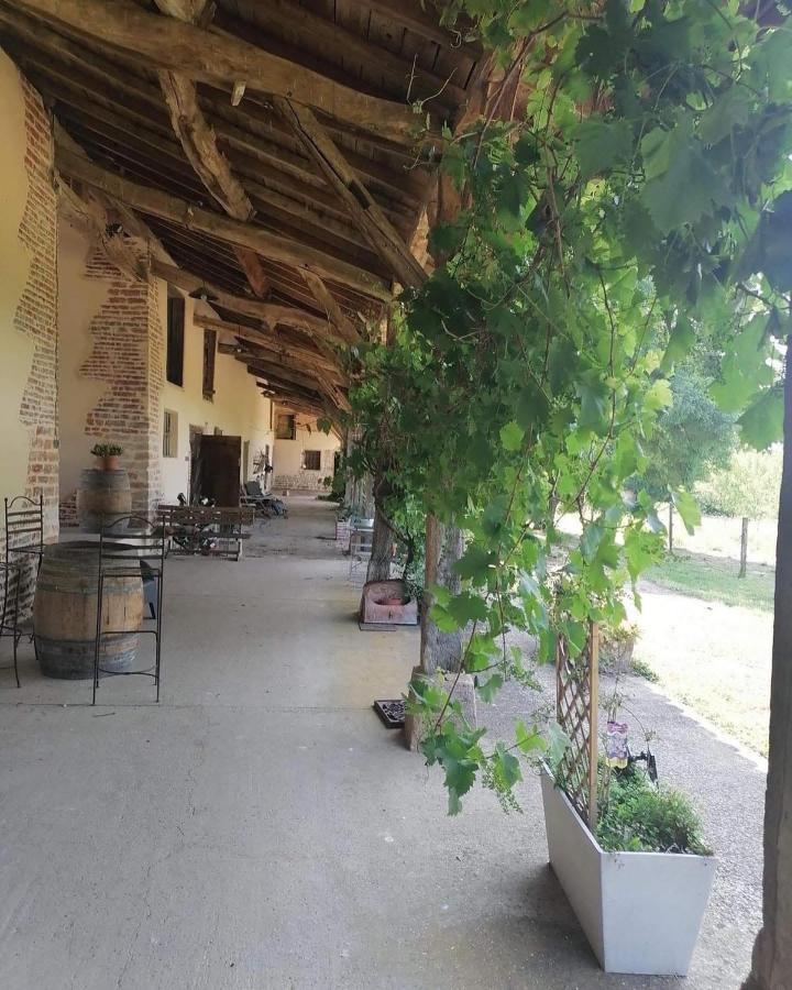 Hotel Domaine Des Granges Neuves Confrançon Exterior foto
