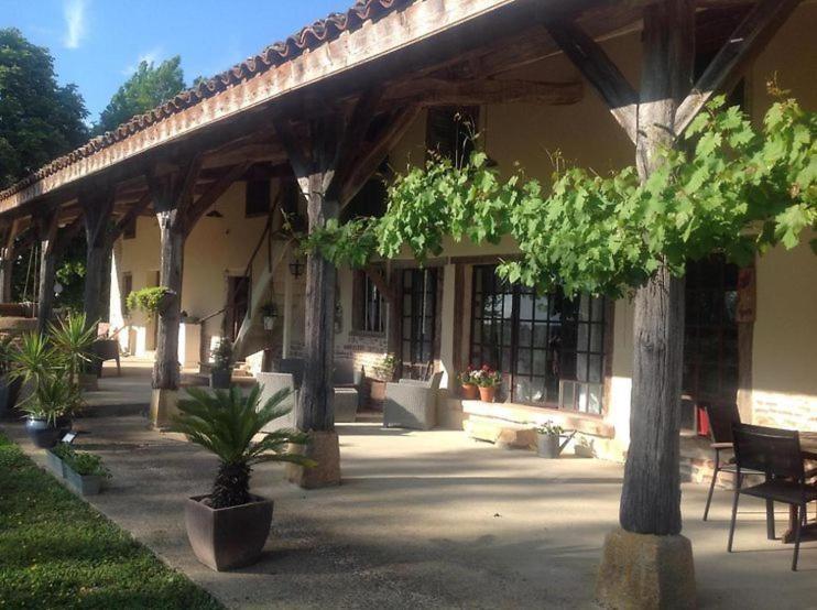 Hotel Domaine Des Granges Neuves Confrançon Exterior foto